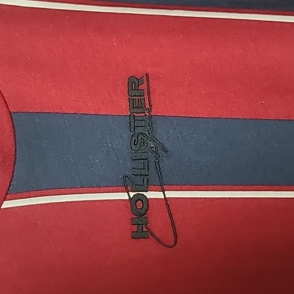 Hollister striped short sleeve shirt - Picture 2 of 4